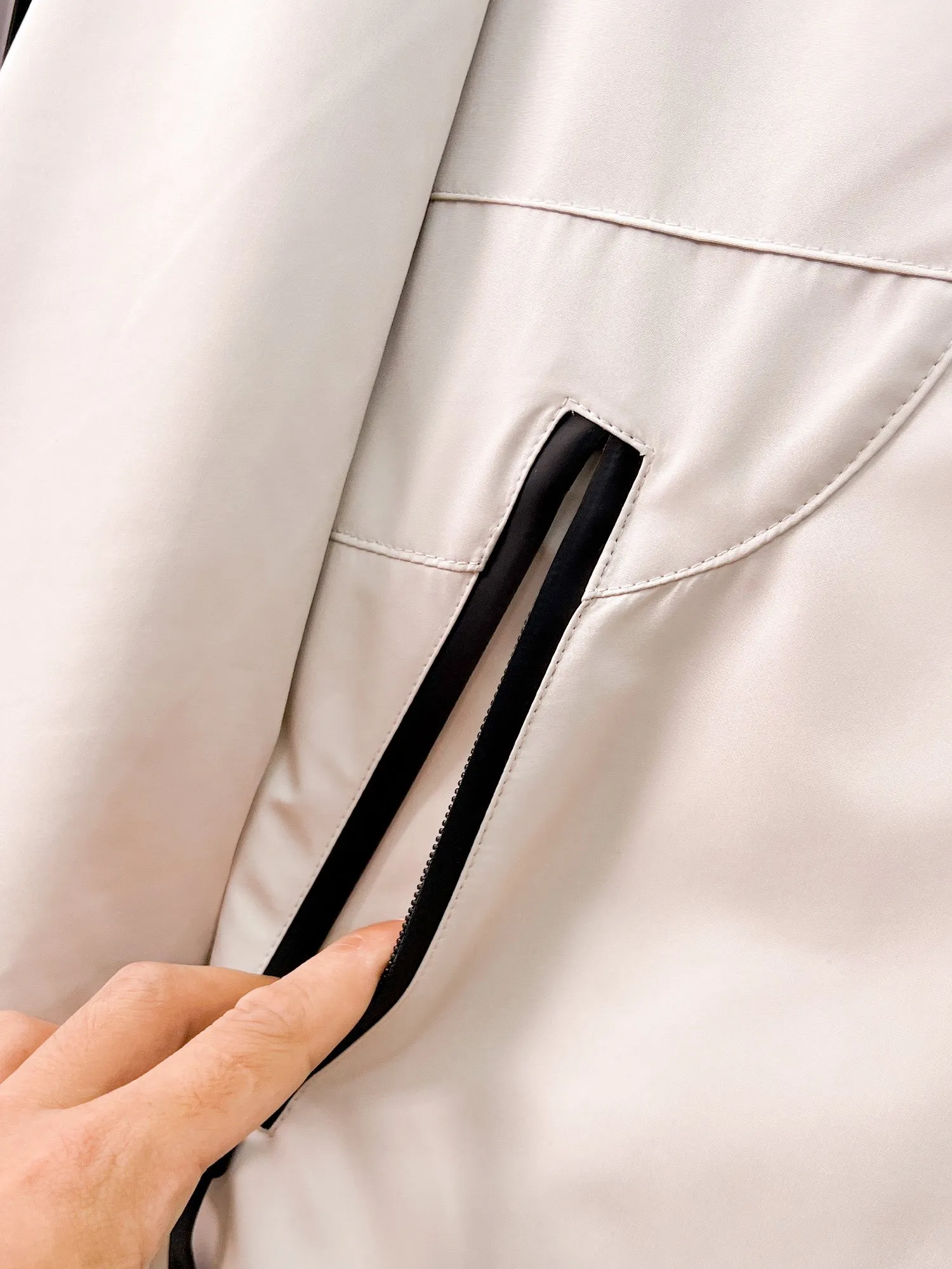 Same Style， ， 2026 New Arrival ， Original Premium Breathable ， ， ， Quality。 ， Sizes：M～3XL，